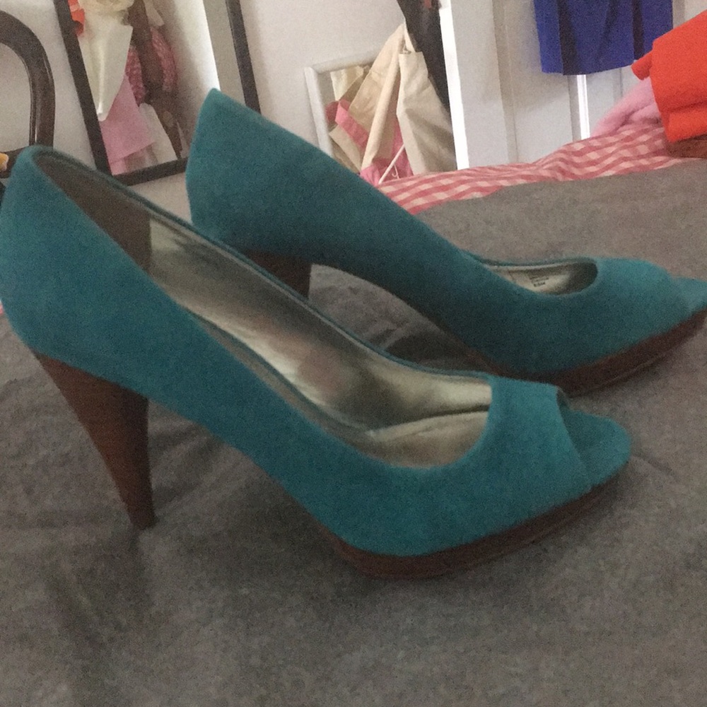 Torquoise Heels